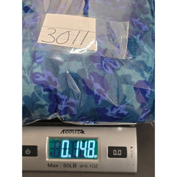 National‎ Womens Blue Floral Snap Front Robe Long Sleeve Ruffled Cuffs Size L - Picture 10 of 10